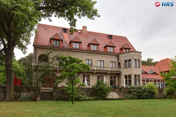 Unter den Linden Parkhotel (Halberstadt)